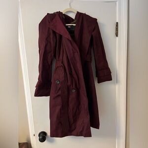 London Fog Ladies Rain Coat, belted and hooded